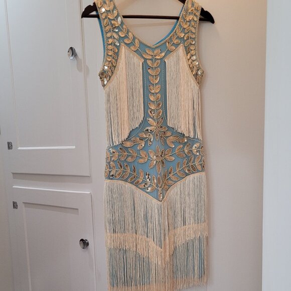 Stunning Roaring 1920s Dress. Sequins and Fringe. Turquoise, Gold, and Ivory. S. - Picture 7 of 16